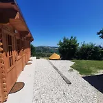 Glamping & Marche Nascoste Gualdo Luxury tent