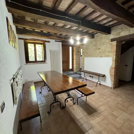 Glamping & Marche Nascoste Gualdo * San Girolamo di Sopra