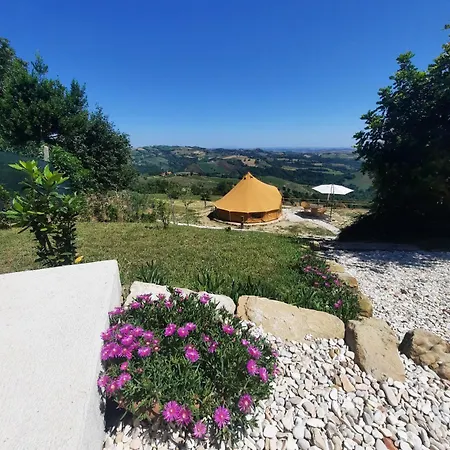 Glamping & Marche Nascoste Gualdo 豪华帐篷